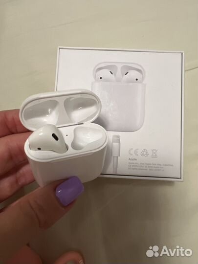 Беспроводные наушники airpods with Charging Case