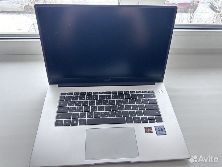 Продаю ноутбук huawei MateBook D15