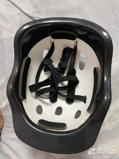 Шлем для езды на самокате-велосипеде