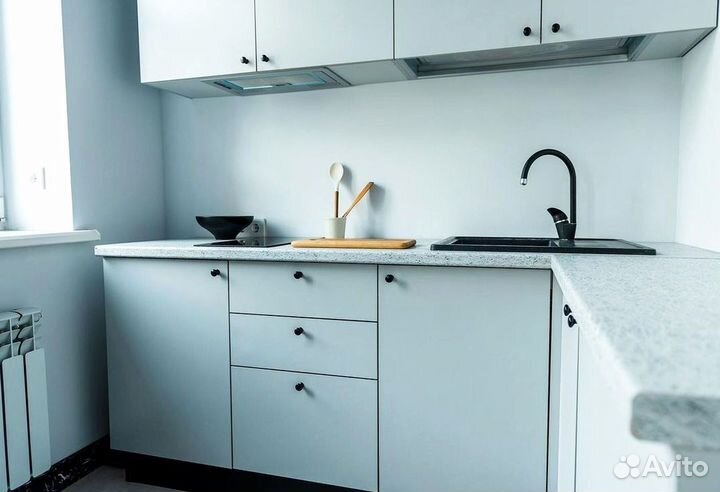 Кухонный гарнитур угловой в потолок