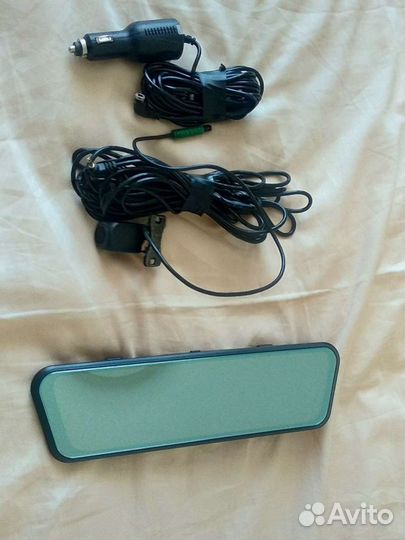 Видеорегистратор зеркало с камерой заднего вида