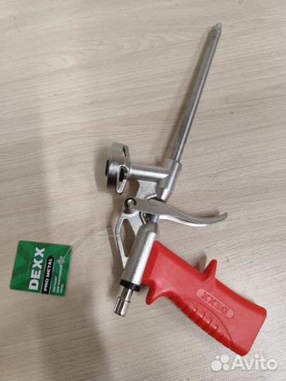 Монтажный пистолет