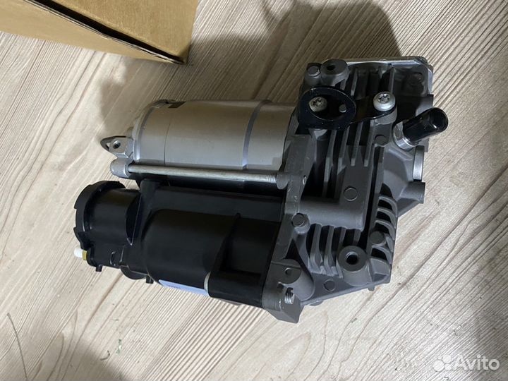 Пневмакомпрессор m 221