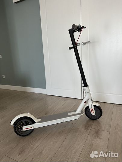 Электрический самокат xiaomi M365 Pro
