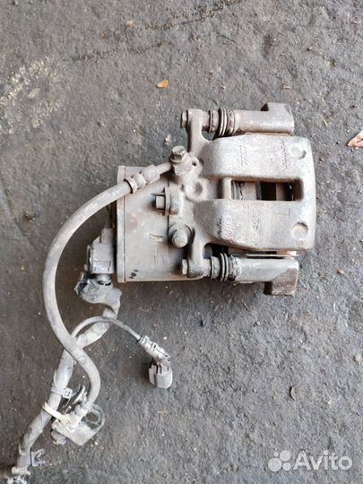 Суппорт задний правый для Volvo XC70, XC60