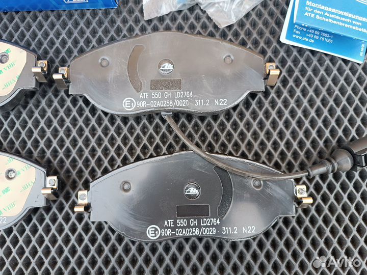 Тормозные колодки ATE Ceramic 13047027642