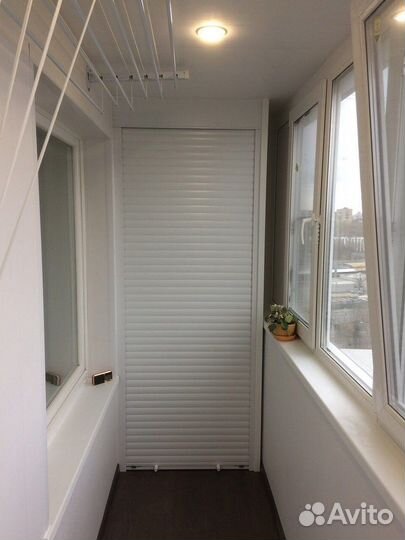 Шкаф с рольставнями на балкон на заказ с доставкой