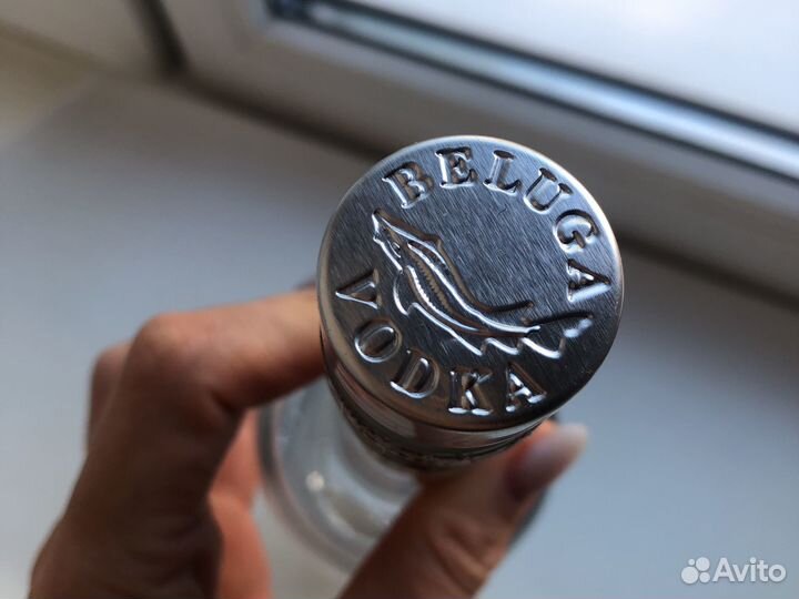 Бутылка из под водки Beluga 0,5