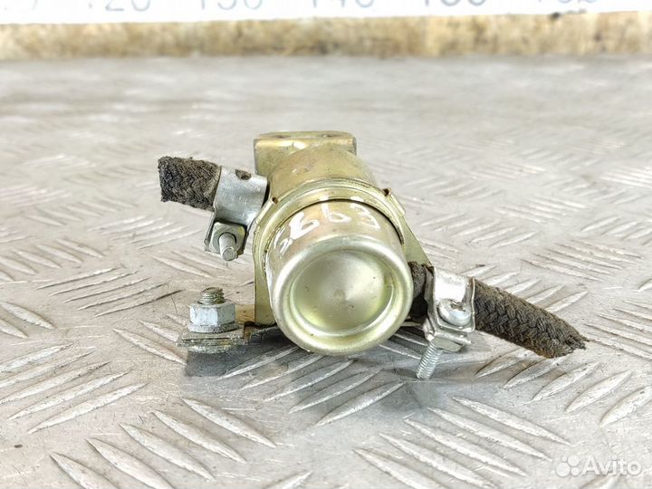 Клапан вентиляции топливного бака Vaz Niva