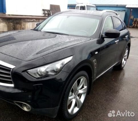В разборке Infiniti FX 37 2014