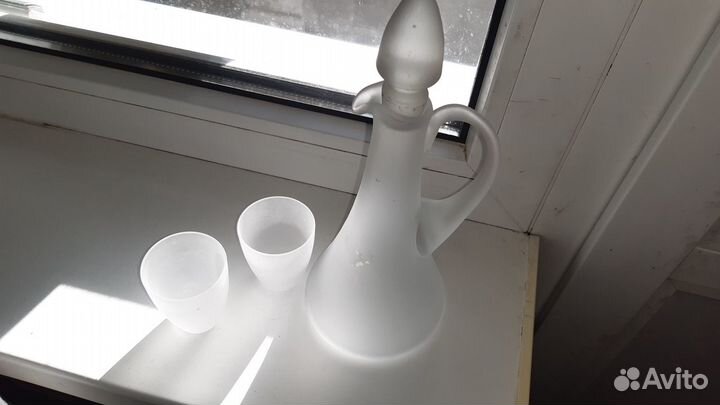 Графин со стопками