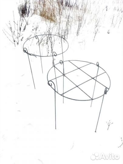 Кустодержатель для пионов, крыжовника