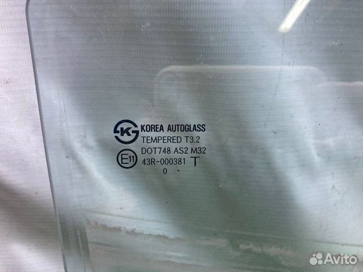 Стекло двери заднее правое Kia Rio 3 2011-2015