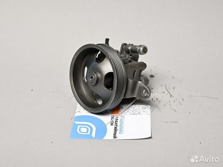 Насос гур nissan X-Trail (T30) (unisia jecs)