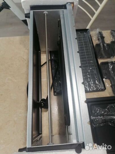 Электрошашлычница- раклетница