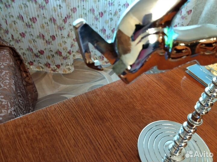 Олень с машины Волга