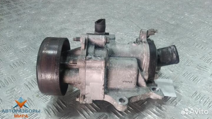 Помпа Nissan Serena C25 рест. 2007