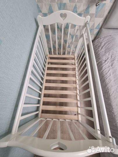 Детская кроватка