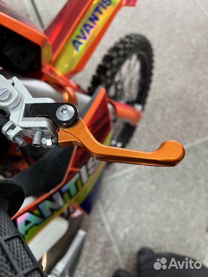 Enduro K23: Пластик ктм, японский карбюратор и 27 л.с. в одной модели