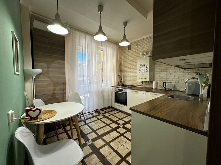 2-к. квартира, 38 м², 1/3 эт.