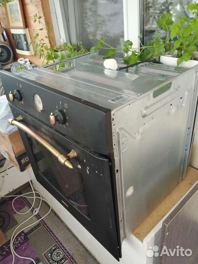 Духовой шкаф