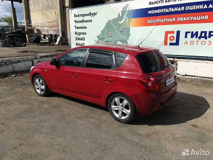 Ручка двери наружная задняя левая Kia Ceed 82651-1