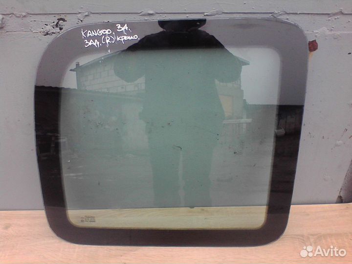 Renault Kangoo.Рено Канго.Стекло в зад.крыло
