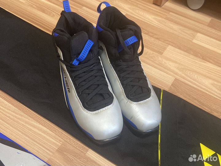 Лыжи беговые fisher, ботинки, палки, чехол