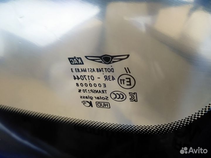 Продаю лобовое стекло gv80 оригинал