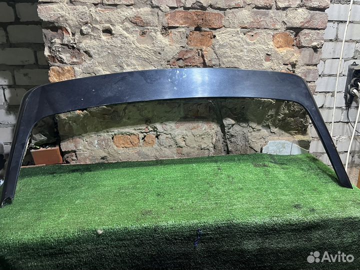 Спойлер Passat B3 на крышку багажника седан