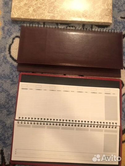 Ежедневники, блокноты новые
