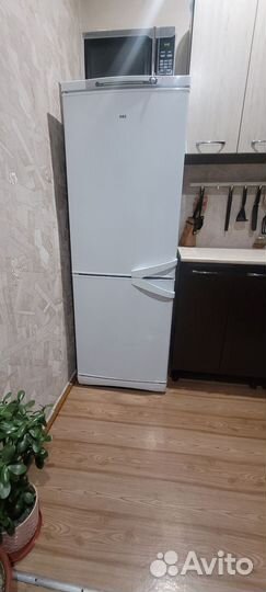 Холодильник indesit б/у в хорошем состоянии