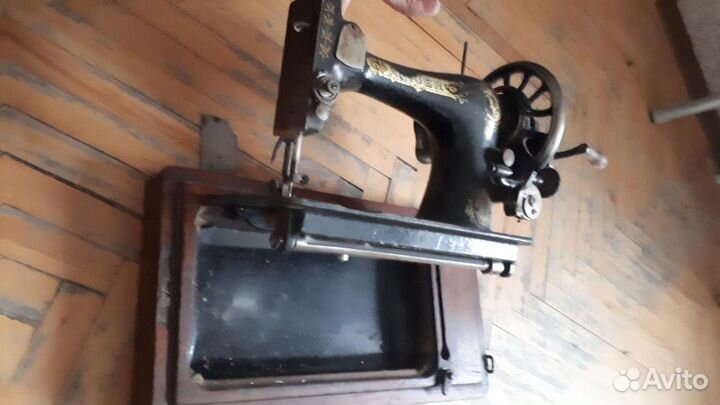 Швейная машинка Singer
