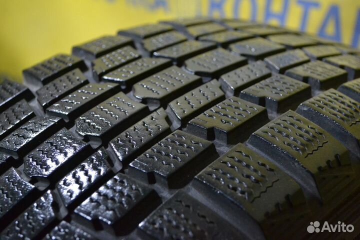 Dunlop Grandtrek SJ7 215/65 R16