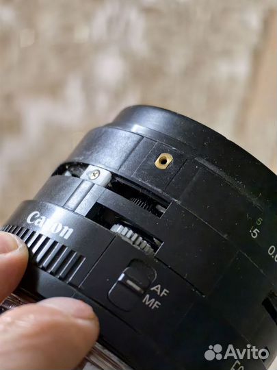 Canon 50mm f1.4 автофокус не работает