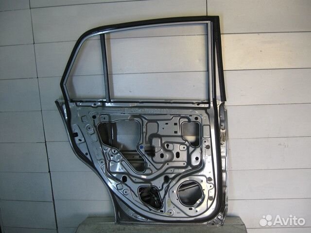 Дверь задняя левая Ниссан Тиида