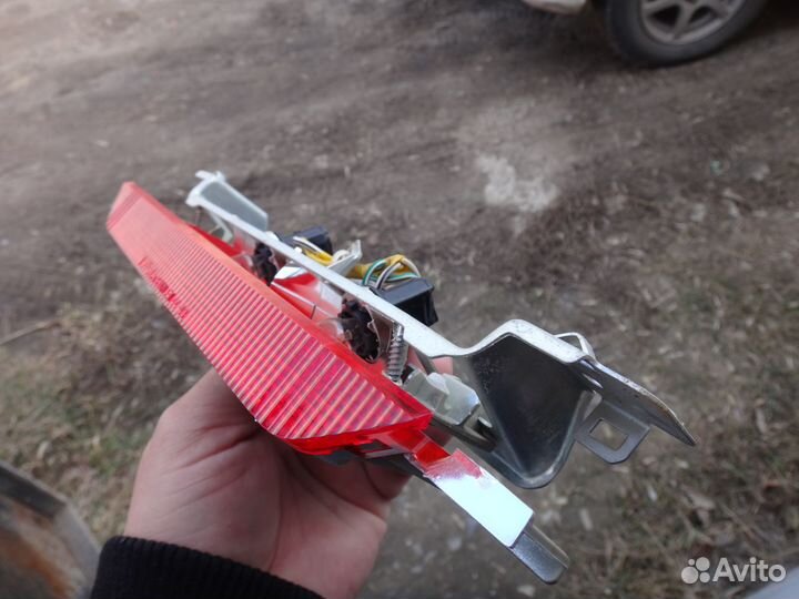 Тойота Порте фонарь задний Центральный Toyota