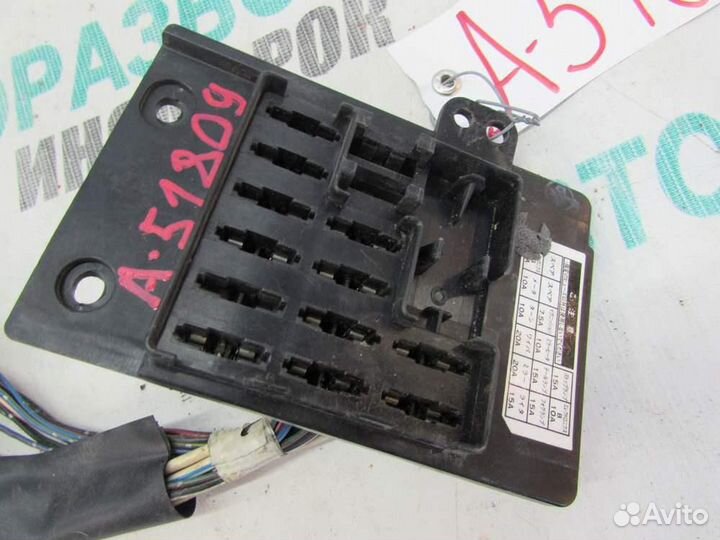 Блок предохранителей для Toyota Vista 3 1990-1994