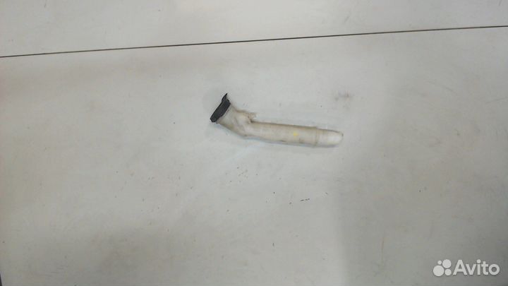 Горловина бачка омывателя Chevrolet Malibu, 2017