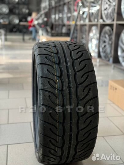 Sumaxx Max Drifting Z1 265/35 R18 97W