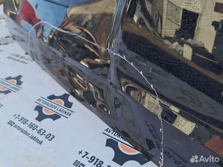 Мерседес V - class 2016 год, задняя дверь, крышка