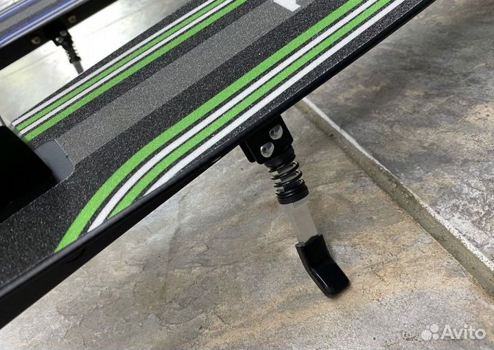 Самокат KMS Ручной тормоз