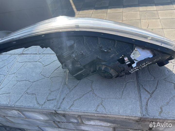 Фара Kia ceed