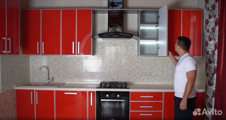 Система подсветки кухни в трех цветах