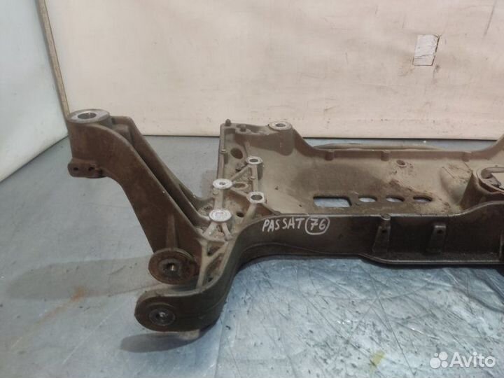 Подрамник передний Volkswagen Passat B6 BSE 2007