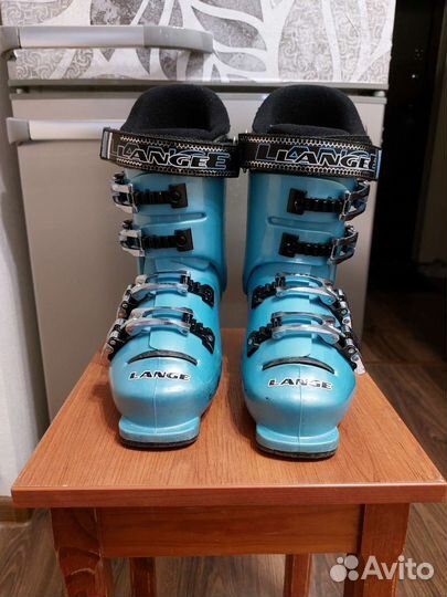 Горнолыжные ботинки детские