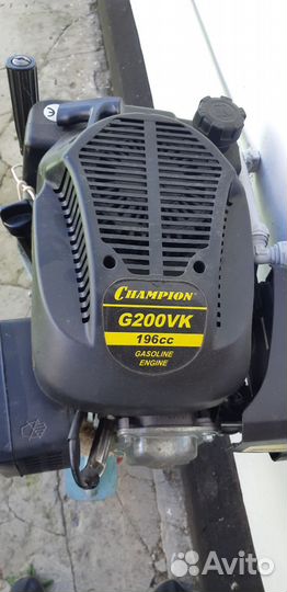 Лодка с мотором