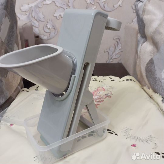 Универсальная терка с дополнительными слайсерами