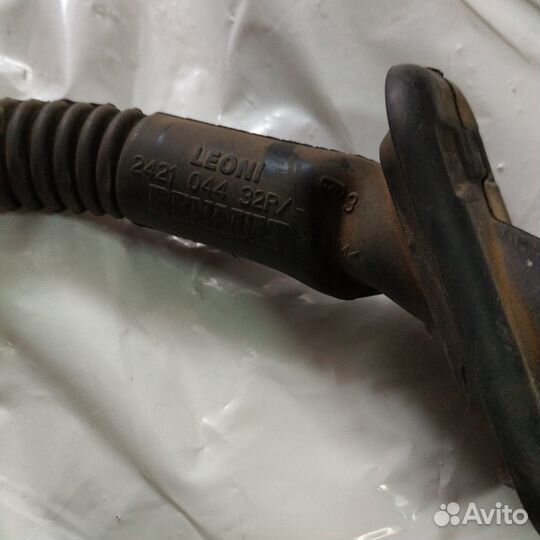 Проводка передней левой двери Рено Сандеро 2