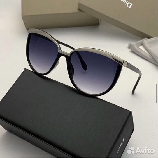 Солнцезащитные очки женские